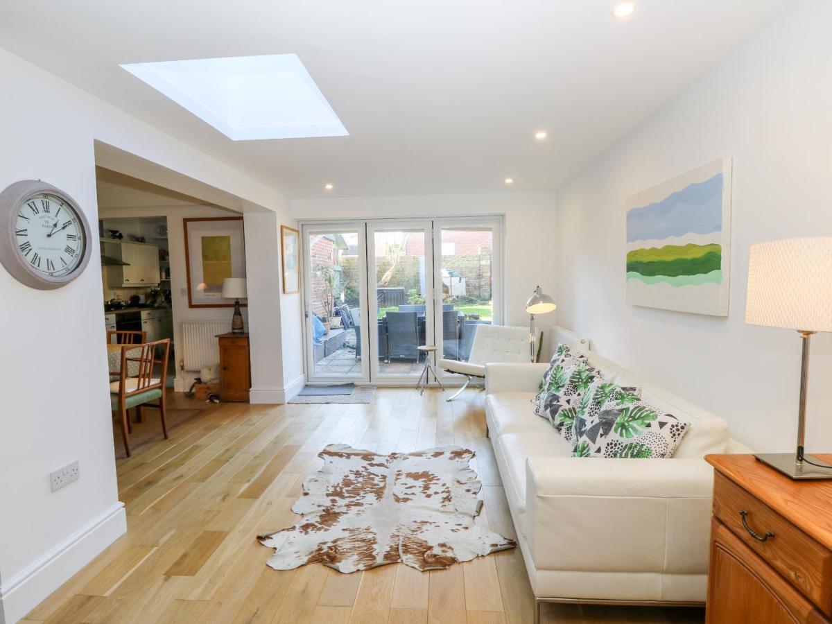 Dovedale Villa Ryde  Exterior photo